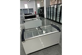 Tủ Đông Nằm Cánh Kính Cong Cobi CBSD-520Q 1