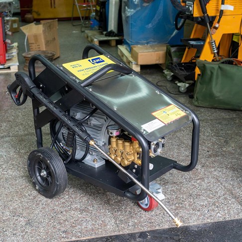 Máy rửa xe áp lực cao 7.5kw KMZ K75-25